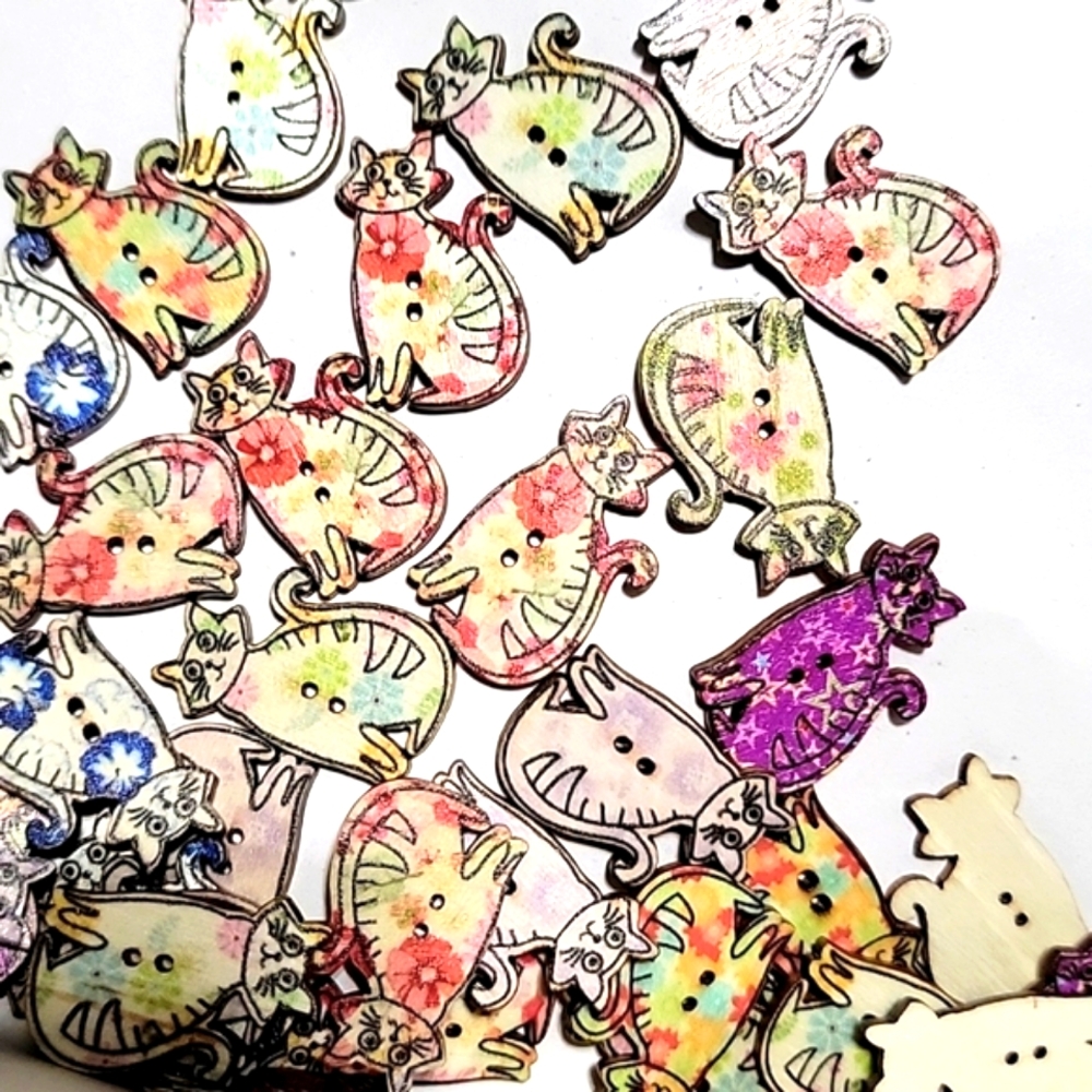 🍎 New 50 Cat Wooden Buttons Sewing Lot DIY Crafts Vintage Style Art Paint Print
